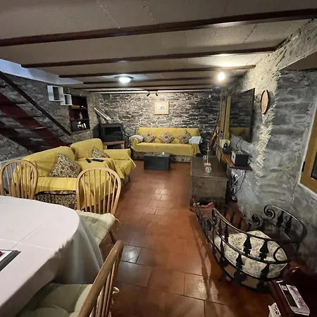 Σπίτι διακοπών Casa Dos Falcoes De Construcao Tradicional *