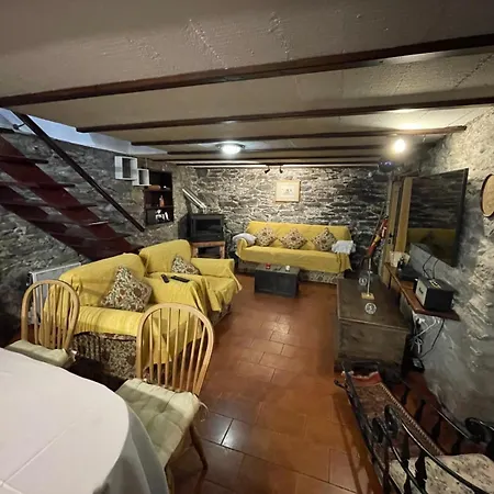 Σπίτι διακοπών Casa Dos Falcoes De Construcao Tradicional