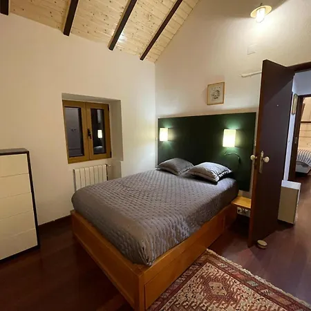 Casa Dos Falcoes De Construcao Tradicional * 法亚·达·奥韦利亚