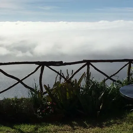 Semesterbostad Casa Dos Falcoes De Construcao Tradicional Fajã da Ovelha