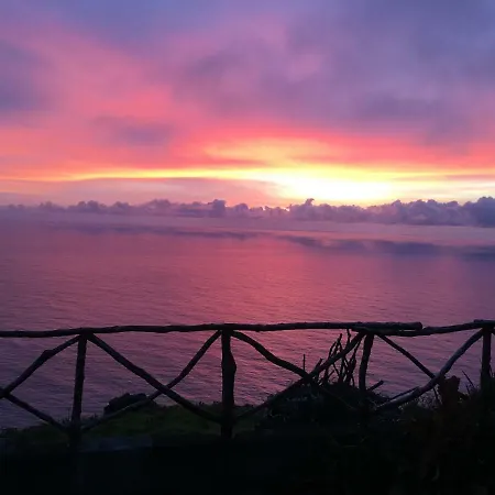 Casa Dos Falcoes De Construcao Tradicional Semesterbostad