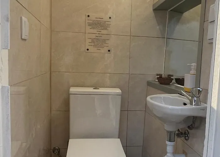 Casa Dos Falcoes De Construcao Tradicional Fajã da Ovelha