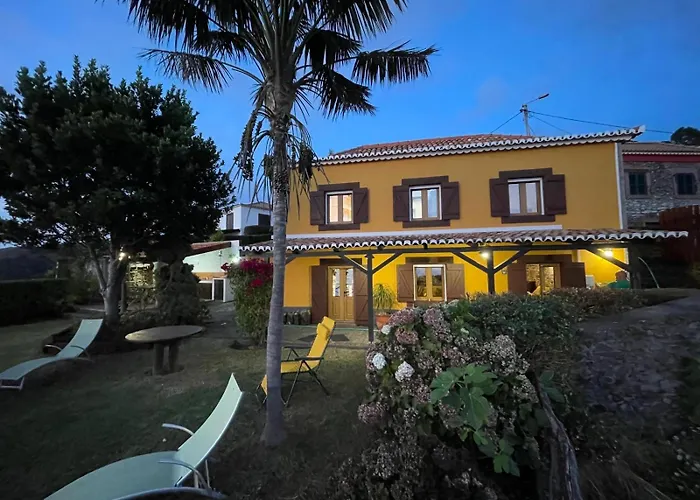 Ferienhaus Casa Dos Falcoes De Construcao Tradicional Fajã da Ovelha