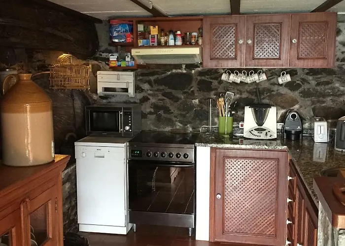 Casa Dos Falcoes De Construcao Tradicional Fajã da Ovelha