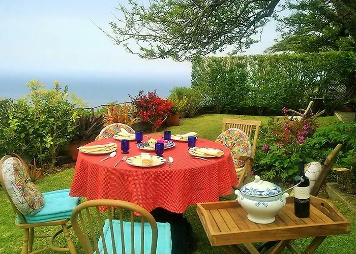 Casa Dos Falcoes De Construcao Tradicional Casa vacanze Fajã da Ovelha
