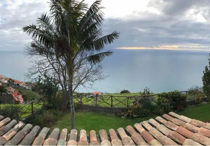 Casa vacanze Casa Dos Falcoes De Construcao Tradicional Fajã da Ovelha