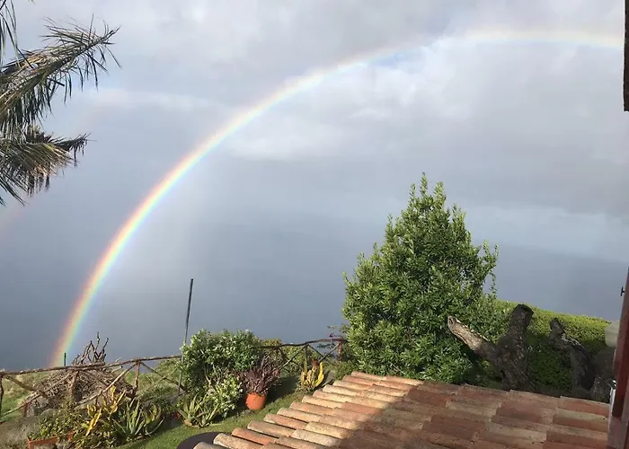 Ferienhaus Casa Dos Falcoes De Construcao Tradicional Fajã da Ovelha